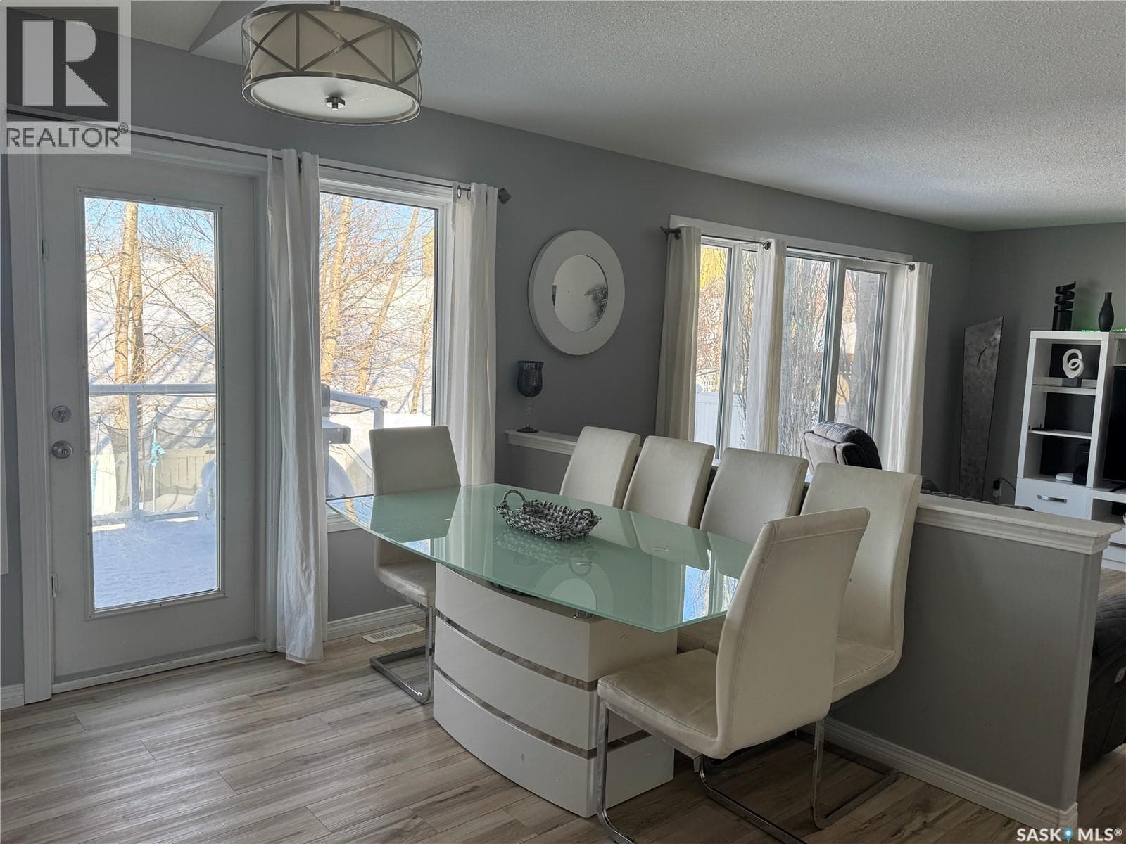 509 Meadow ROAD — photo 4