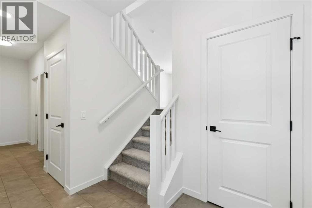 823 Bayview Terrace SW — photo 5