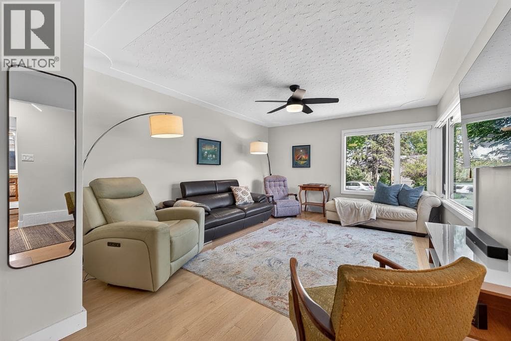 3723 2 Street NW — photo 5
