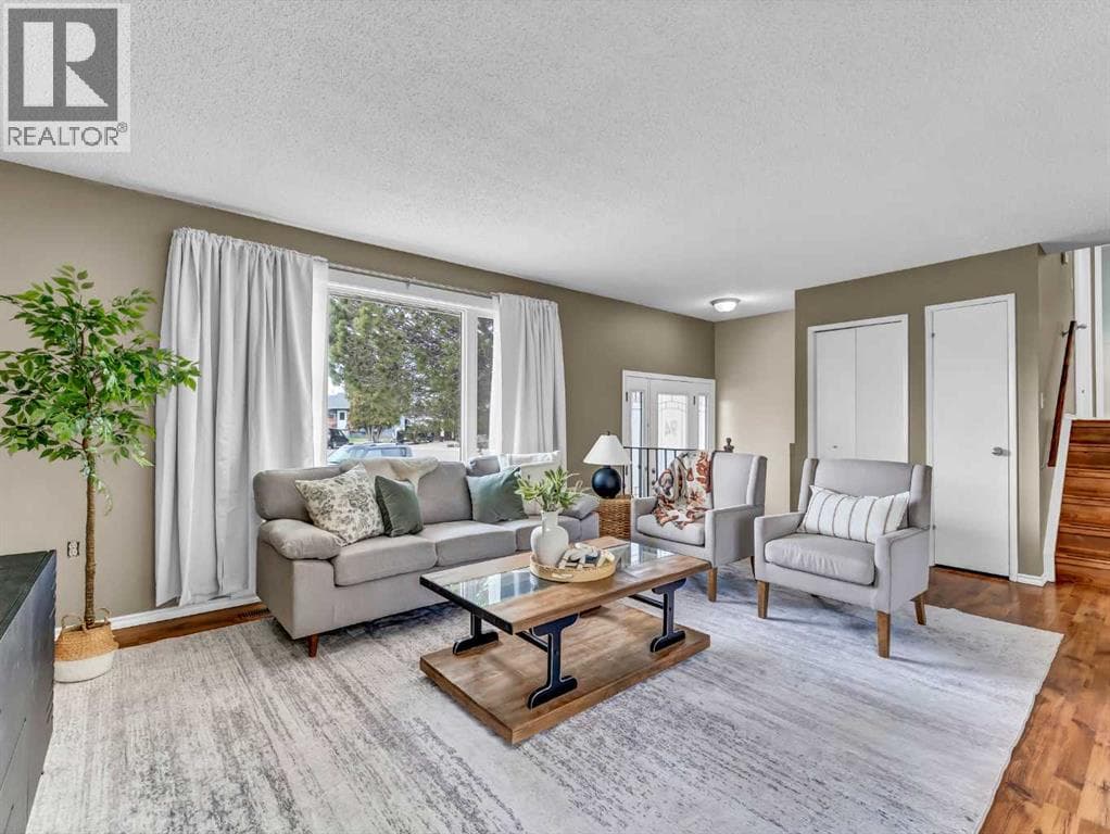 94 Milne Place SE