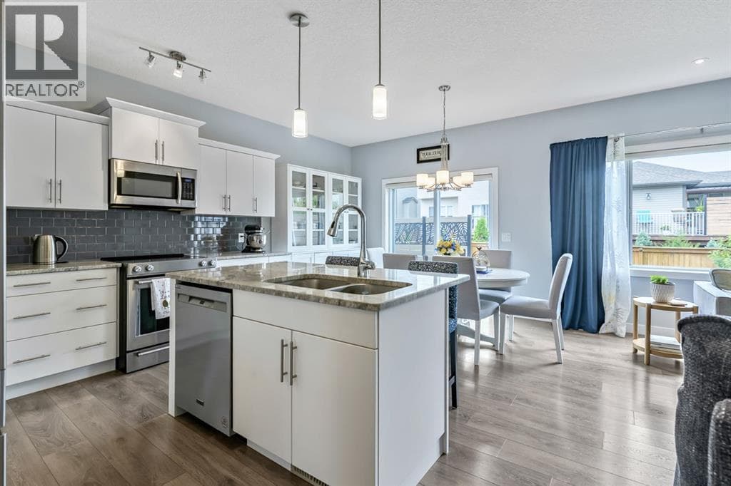 140 Wildrose Drive — photo 5