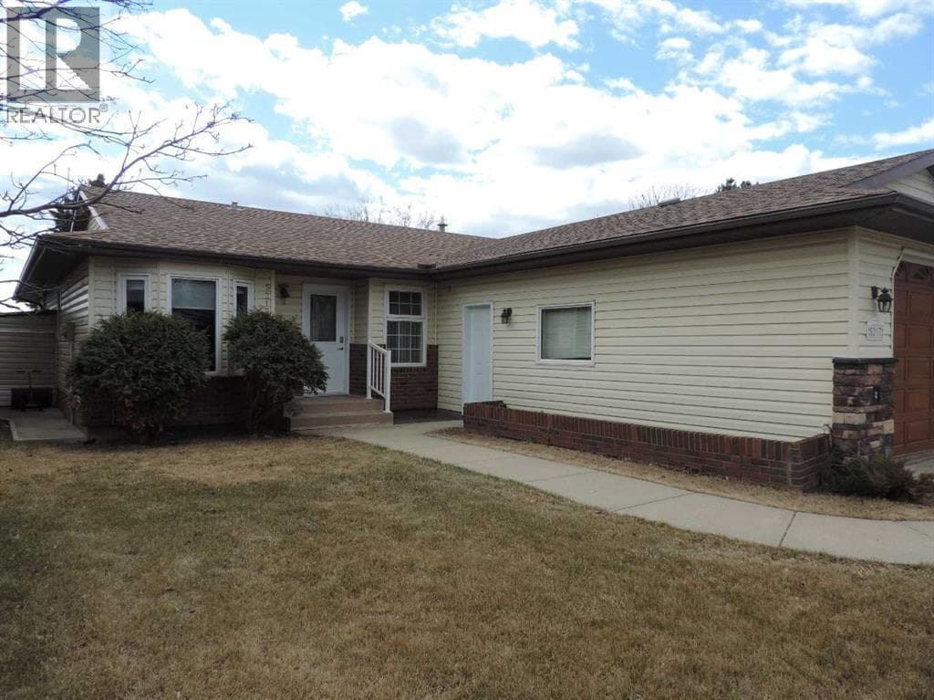 5217 46 Avenue — photo 3