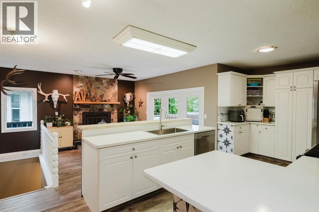 7206 Patterson Drive — photo 4