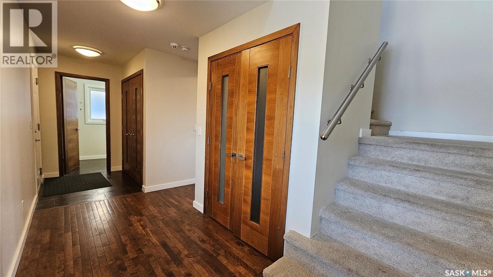 435 Pichler CRESCENT — photo 2