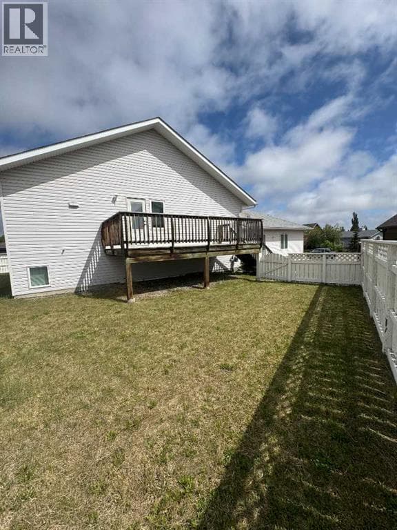 22 Julia Place — photo 2