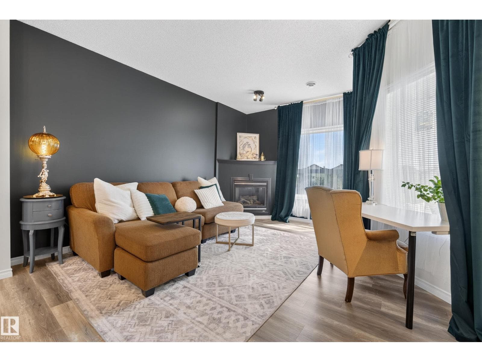 #57 3010 33 AV NW — photo 5