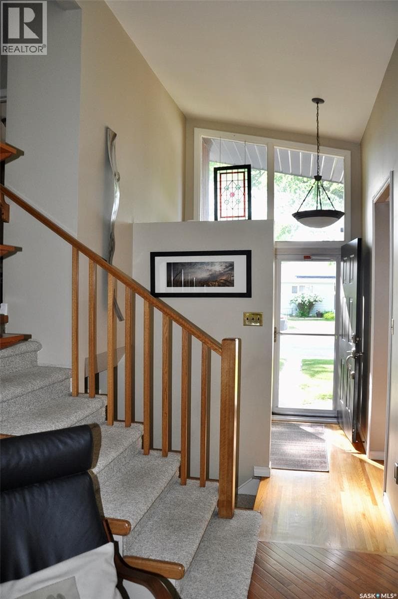 1 Maclean CRESCENT — photo 2