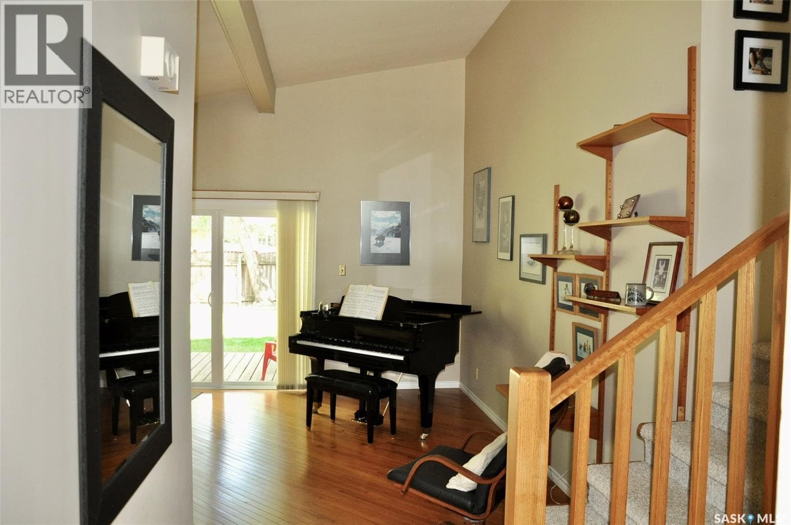 1 Maclean CRESCENT — photo 3