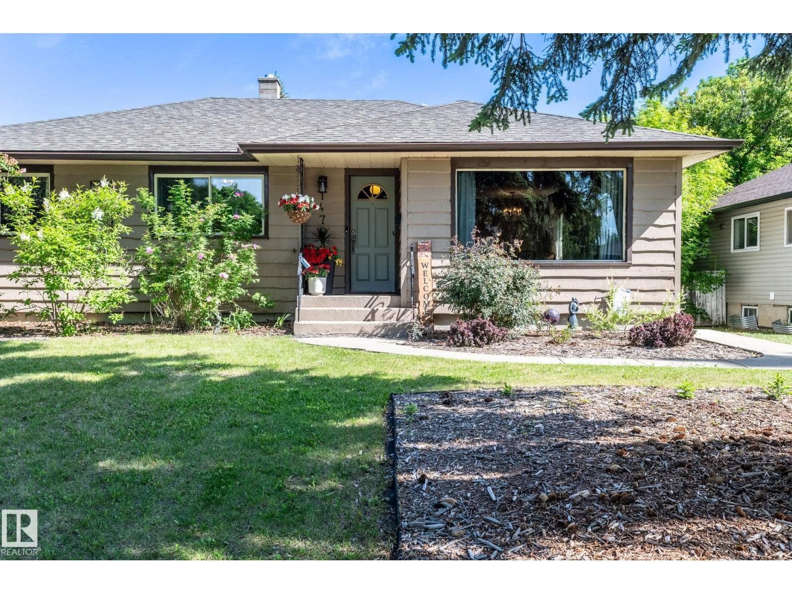 14708 108 AV NW — photo 2