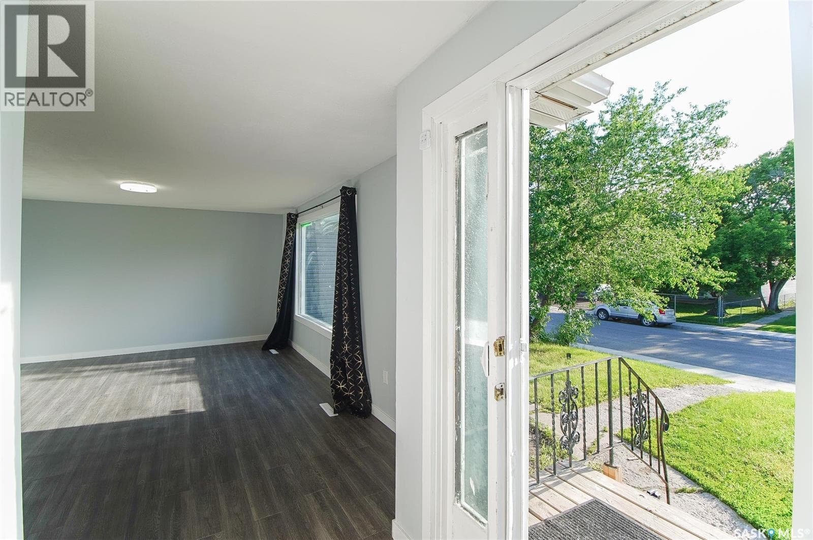 425 Montreal STREET — photo 5