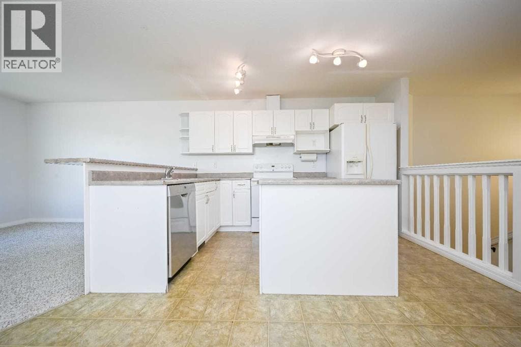 9627 91 Street — photo 5
