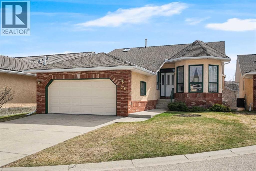 58 Evergreen Bay SW
