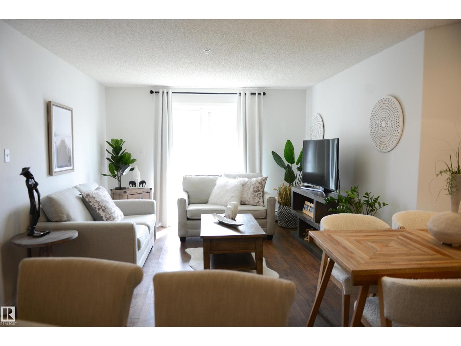 #114 155 EDWARDS DR SW — photo 2