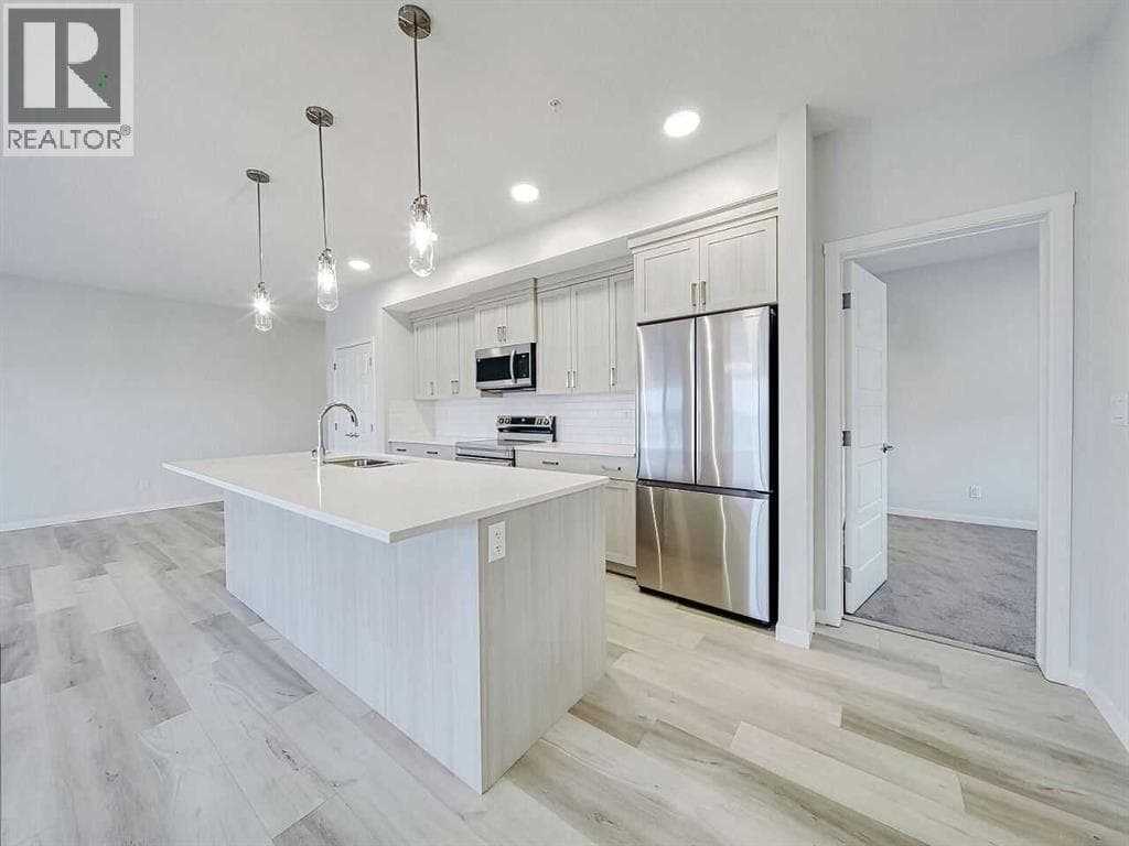 2412, 220 Seton Grove SE