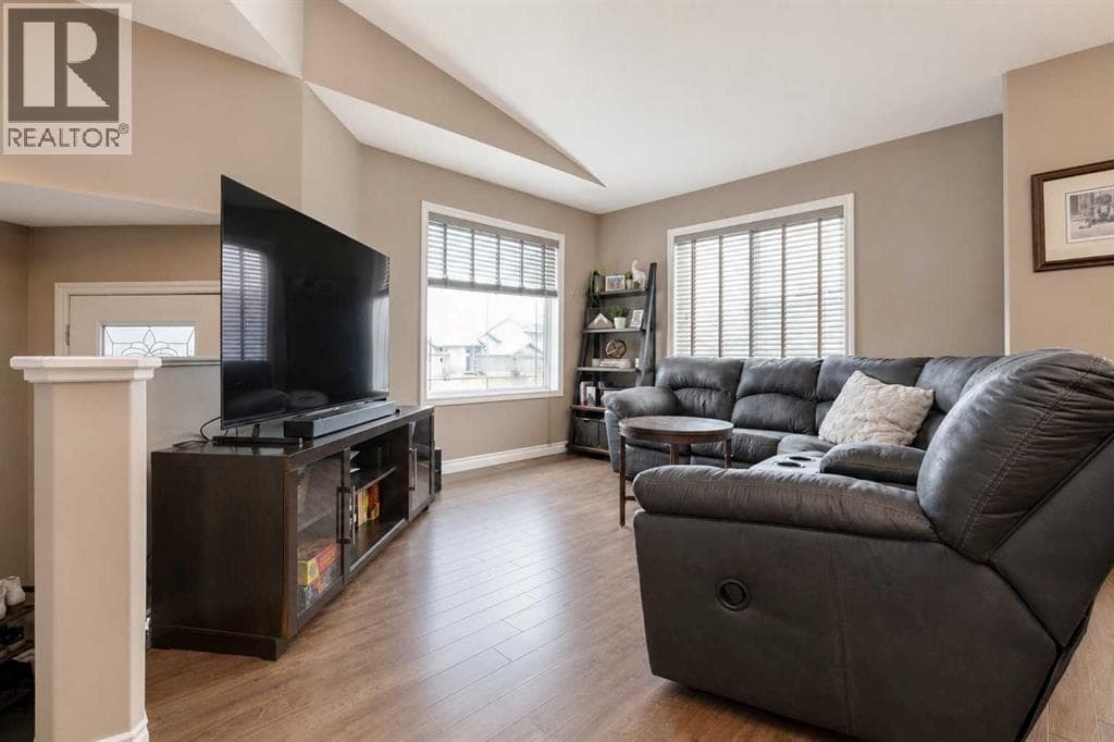 7017 115B Street — photo 4