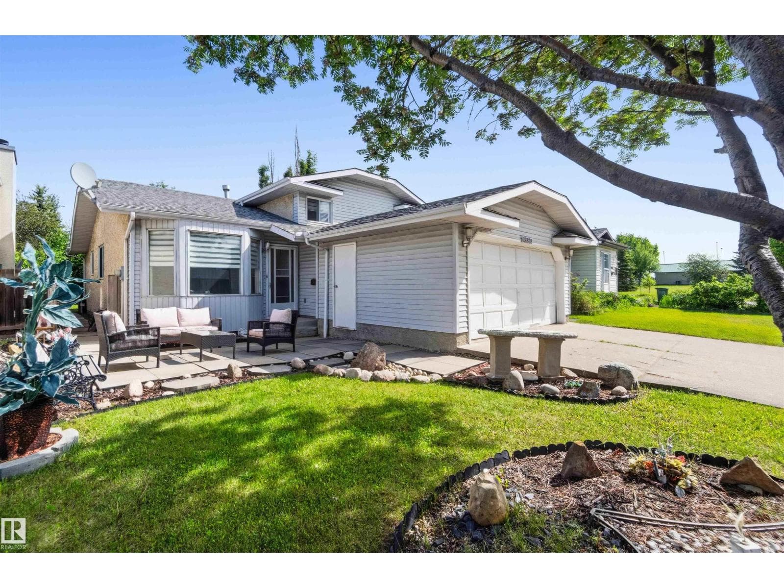 18808 72A AV NW — photo 3