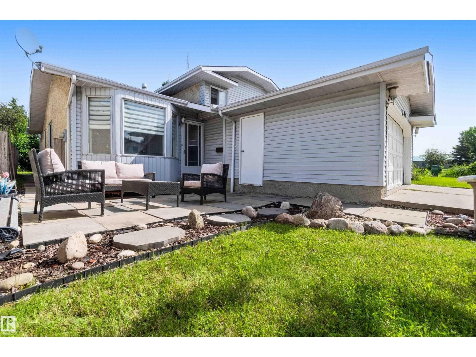 18808 72A AV NW — photo 5