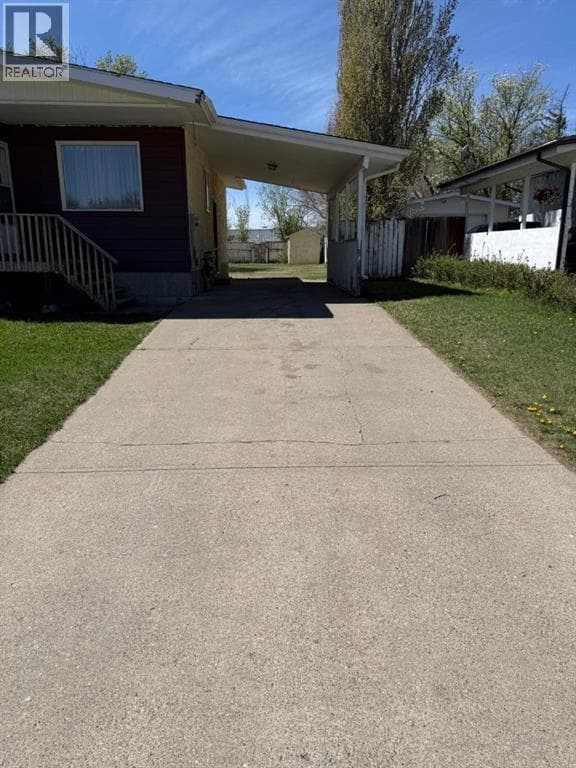 232 RUBIE Crescent — photo 2