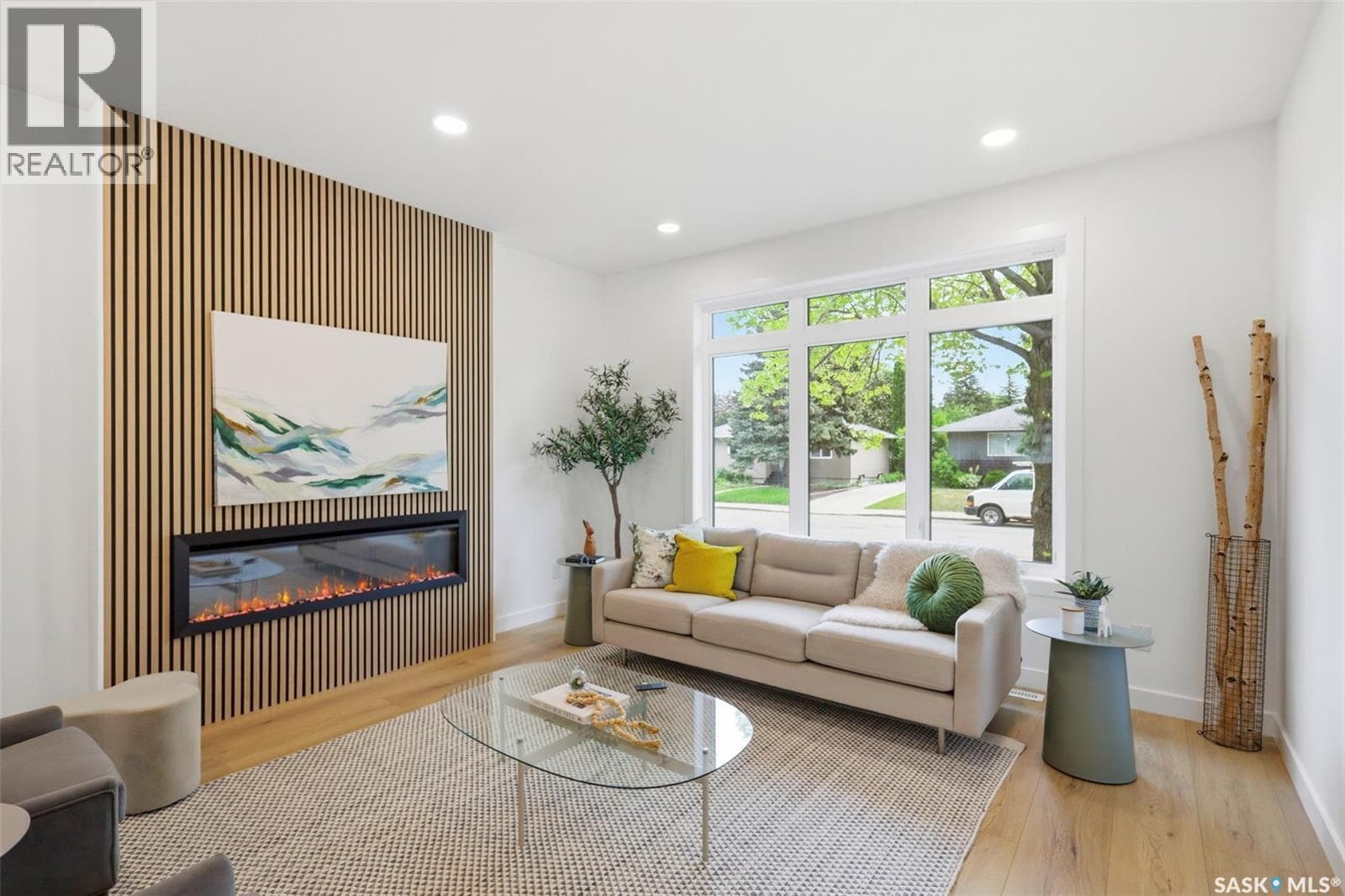 1516 Ewart AVENUE S — photo 4