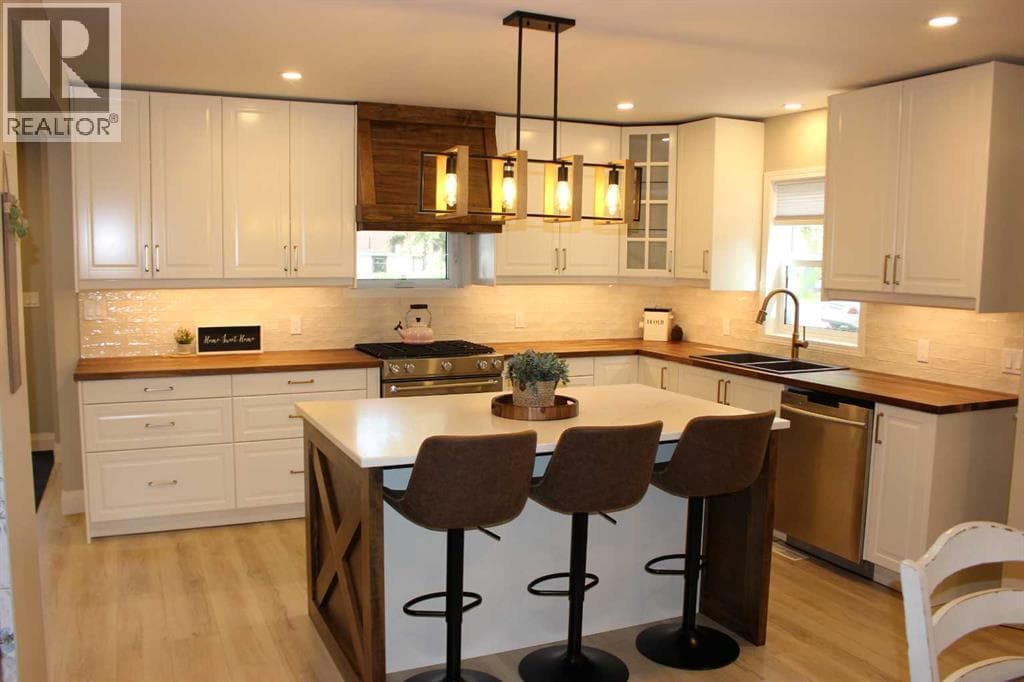 120 5 Street — photo 4