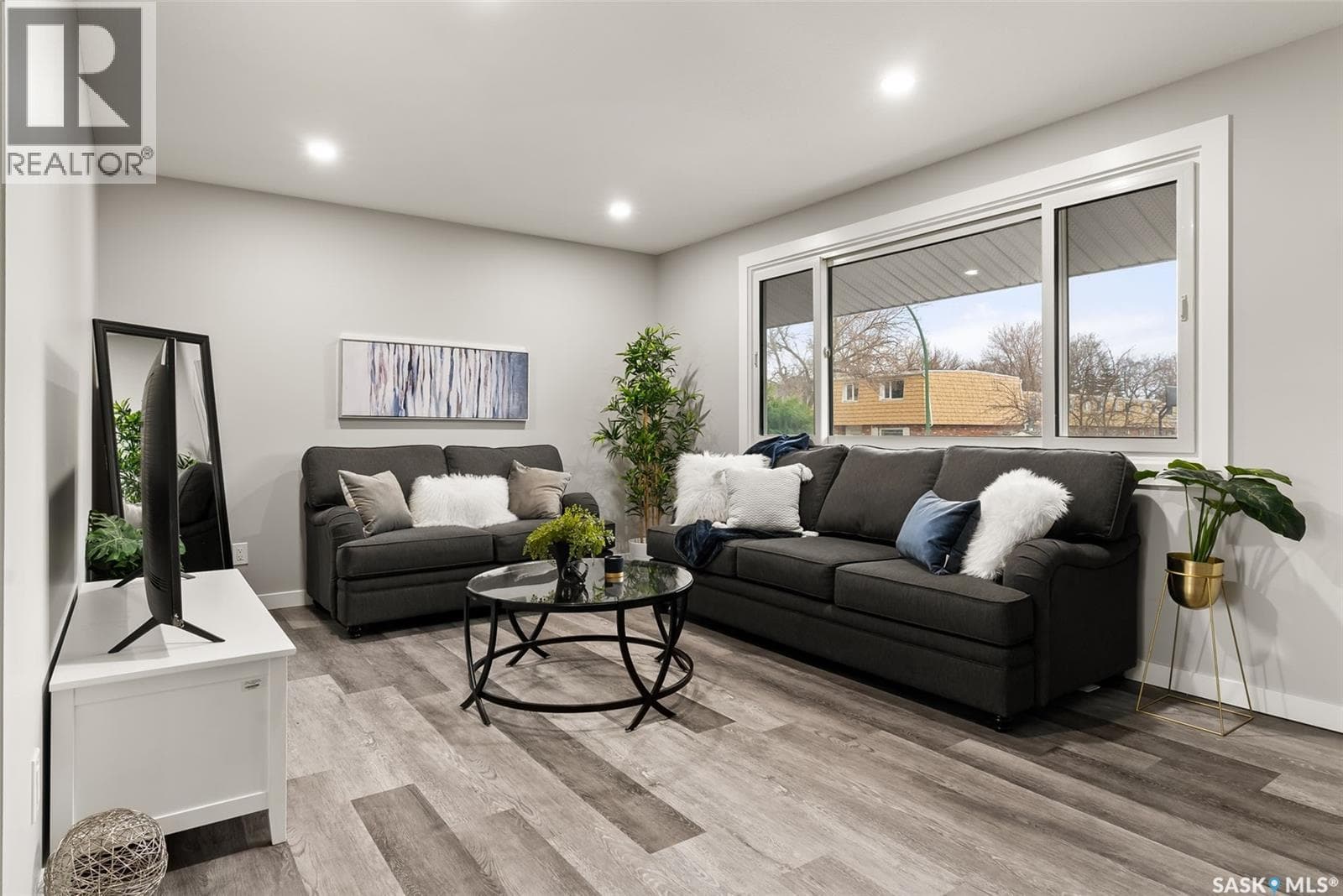 17 Willowview STREET — photo 3