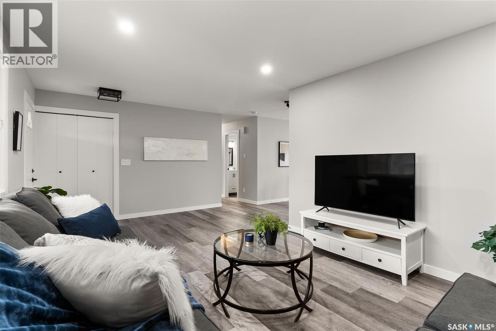 17 Willowview STREET — photo 5