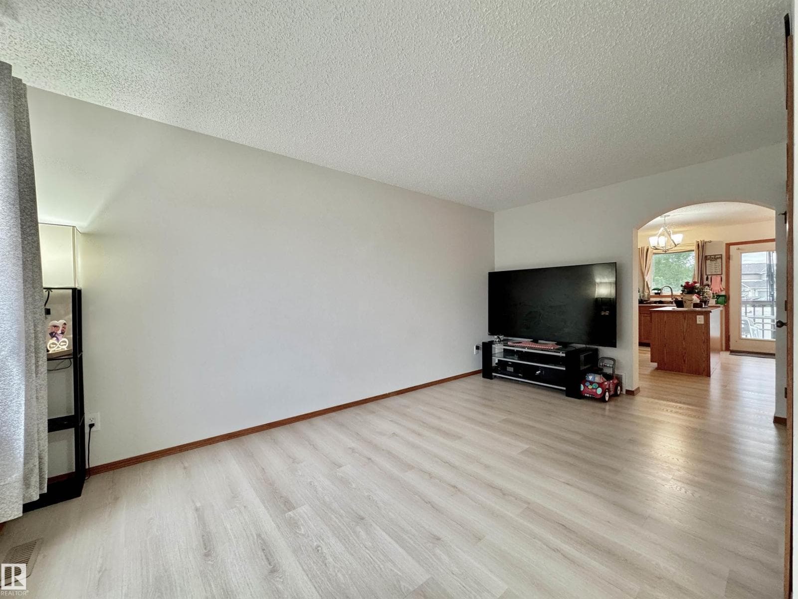 #4 320 SPRUCE RIDGE RD — photo 4
