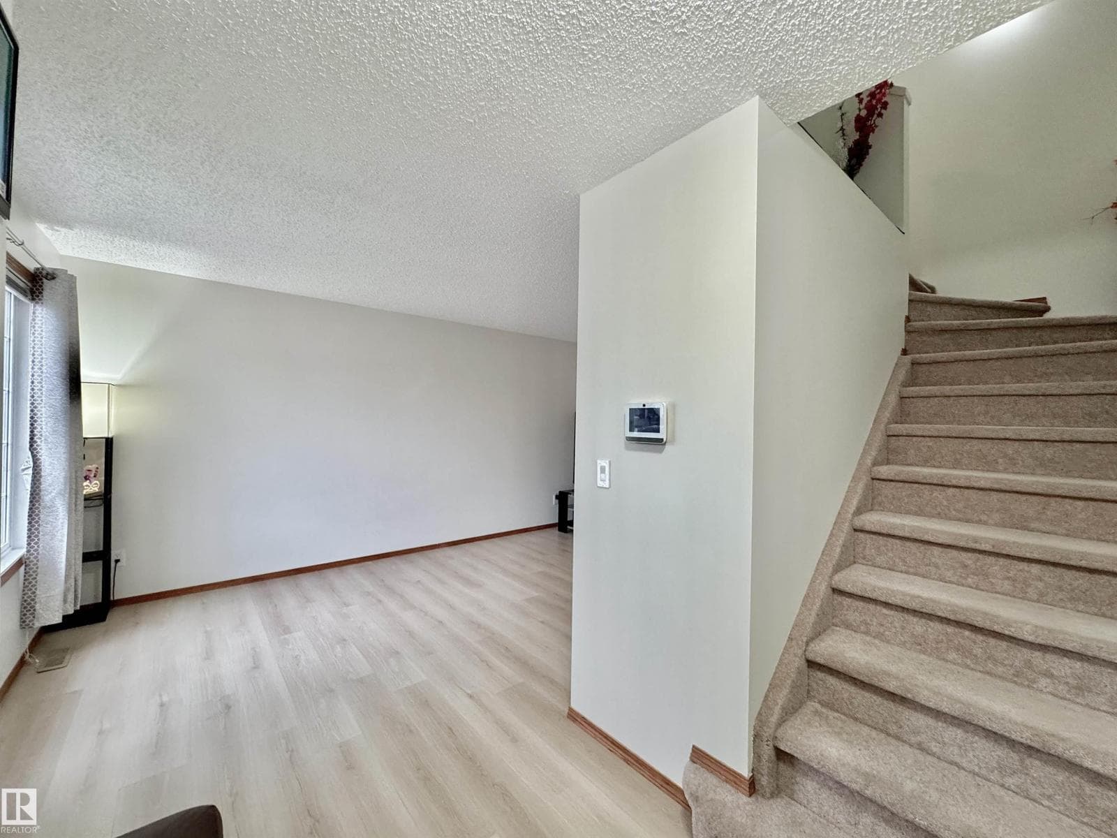 #4 320 SPRUCE RIDGE RD — photo 2