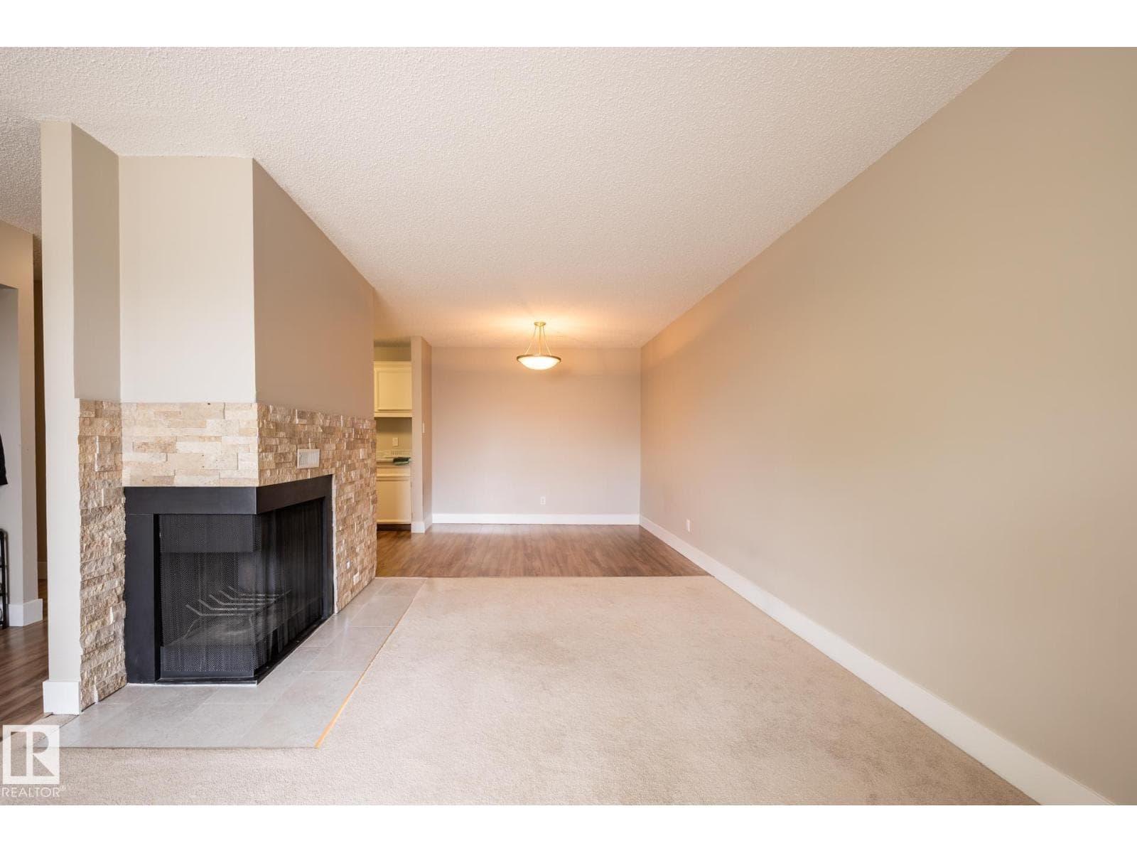 #8 2703 79 ST NW — photo 5