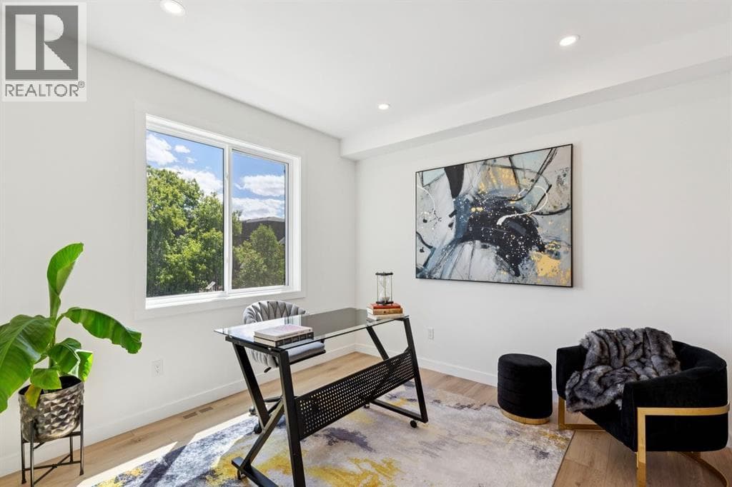 2402 Westmount Road NW — photo 3