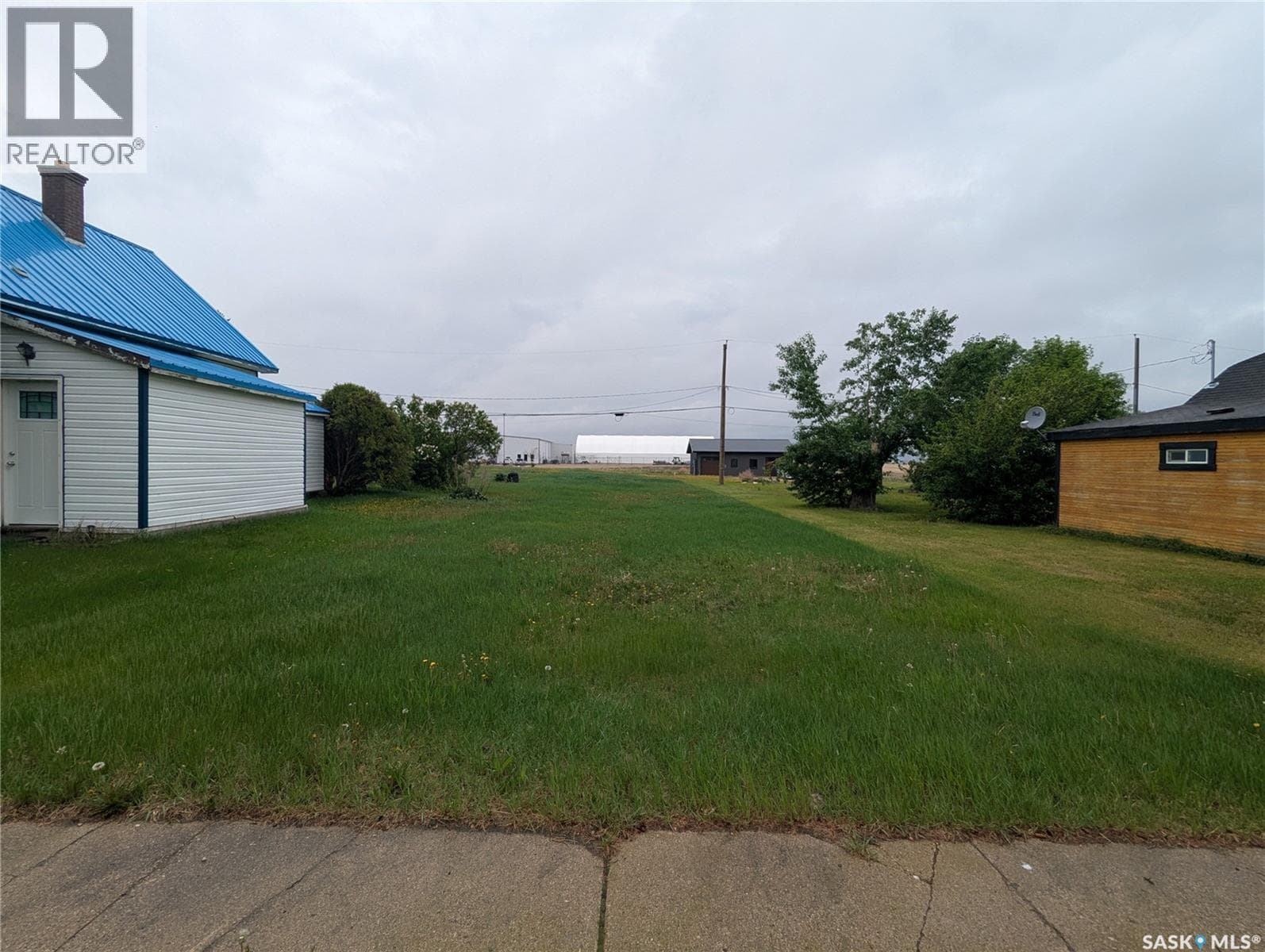 209 Lerew STREET — photo 2