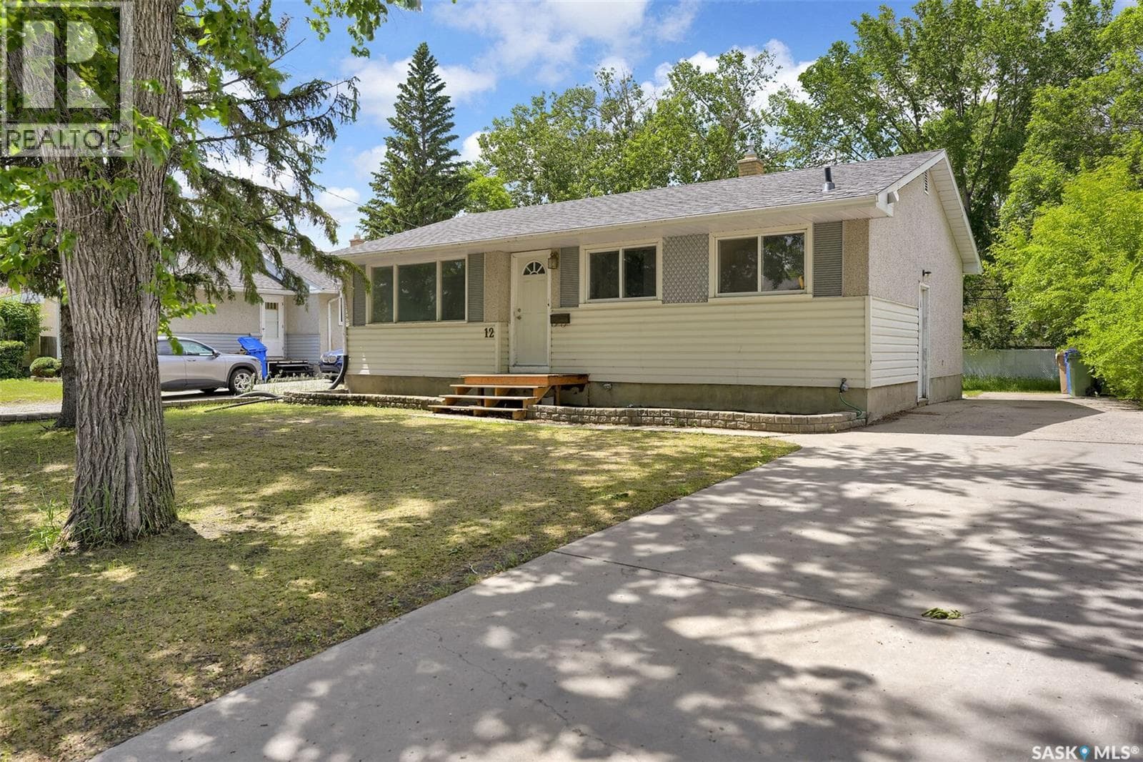 12 Birchwood ROAD