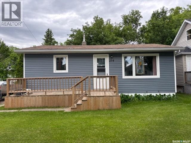 234 3rd AVENUE W