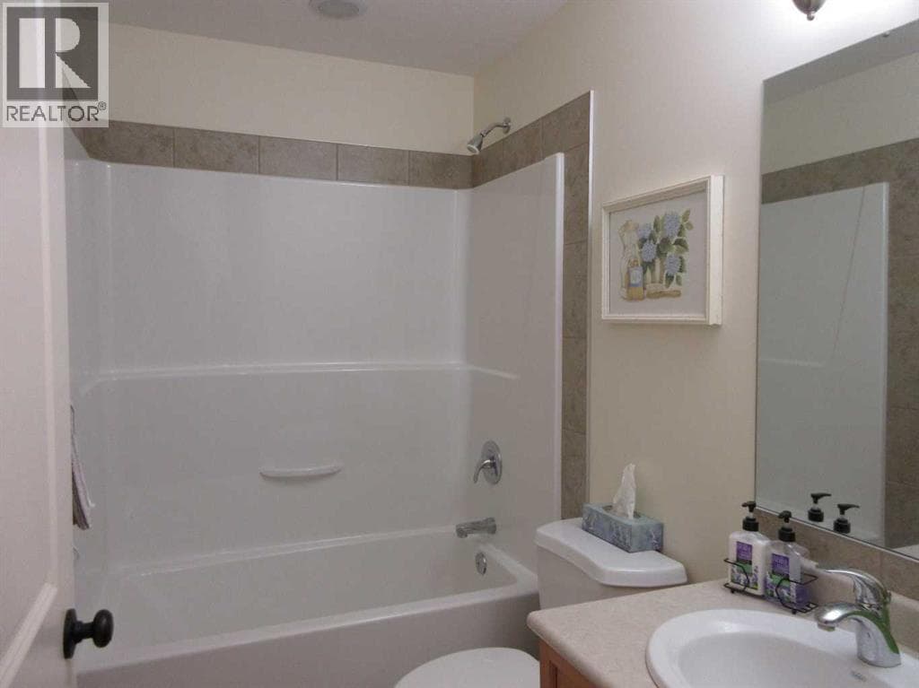 122 Chartwell Place SE — photo 5