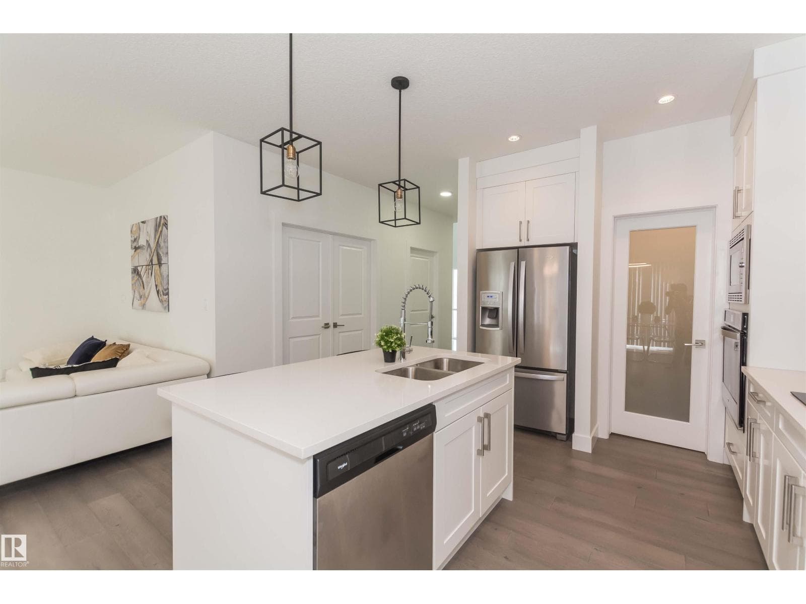 15168 16 ST NW NW — photo 4