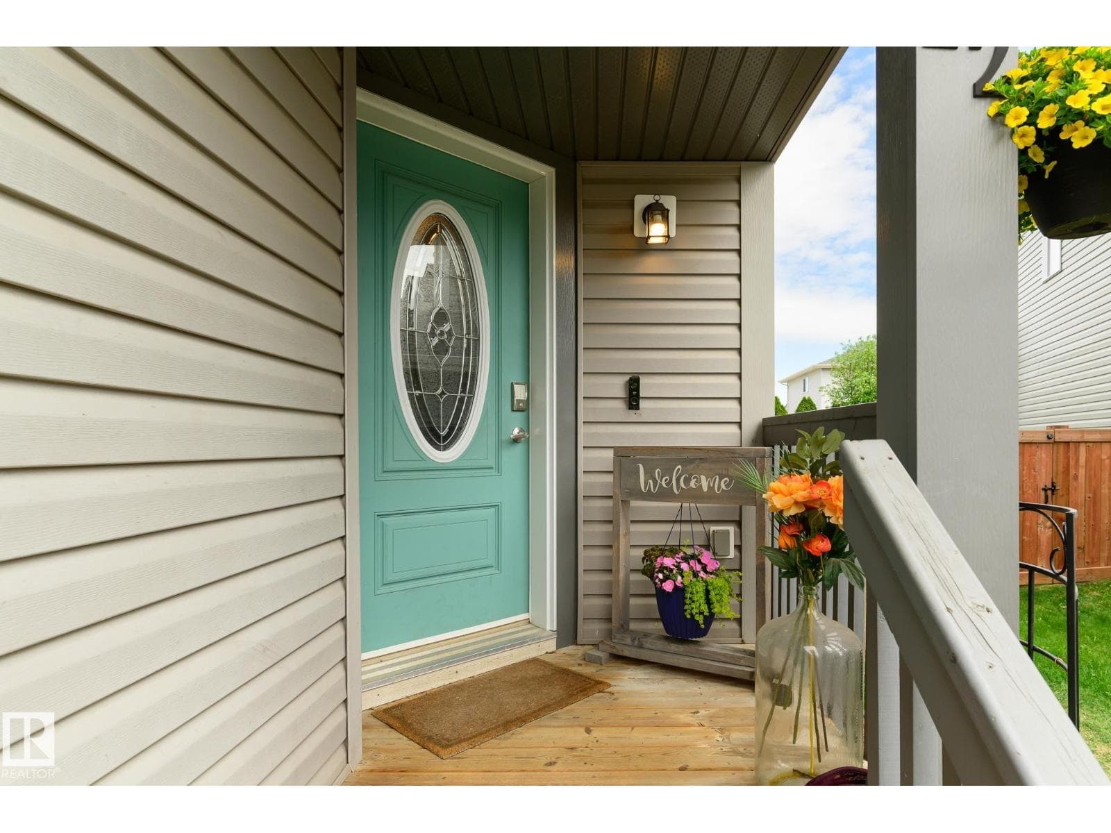 22 SPRING CV — photo 2
