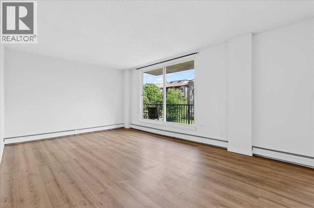302, 635 57 Avenue SW — photo 3