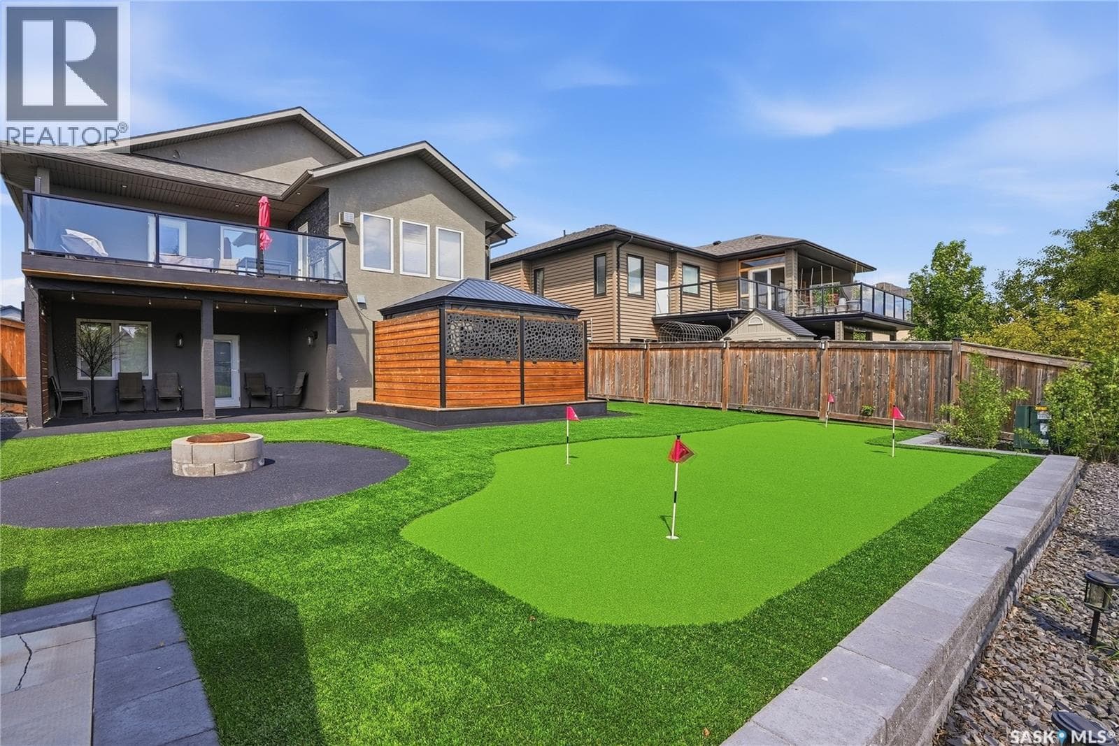 238 Greenfield CRESCENT — photo 4