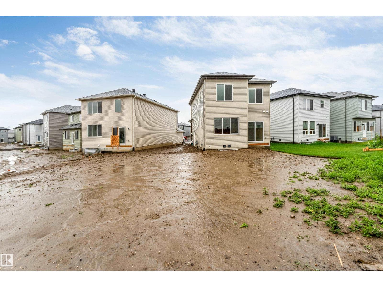 1336 11 AV NW — photo 5