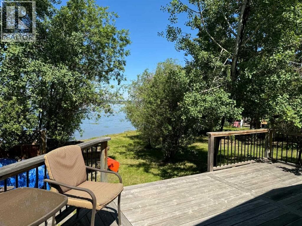 15,  Cosy Cove Campground — photo 2