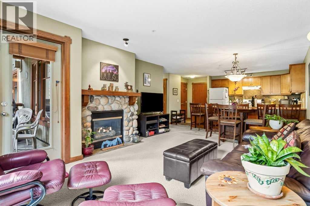 215, 150 crossbow Place — photo 4