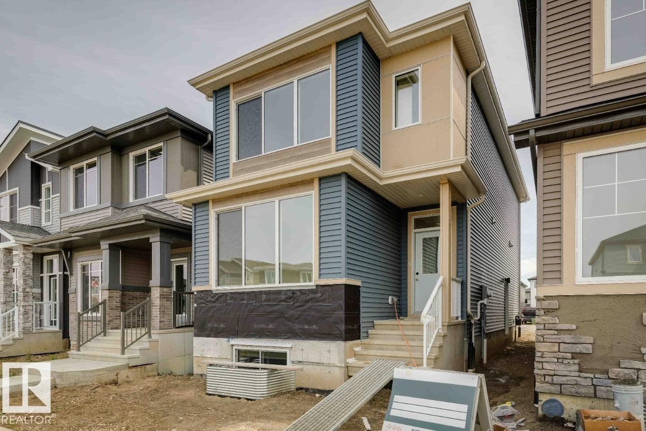 2327 160 ST SW — photo 2