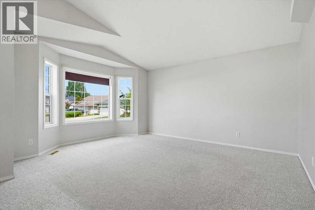 10409 73 Avenue — photo 3