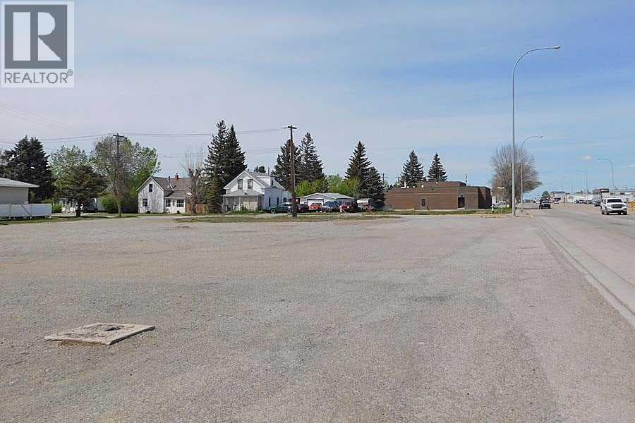 4419 1  st Street W