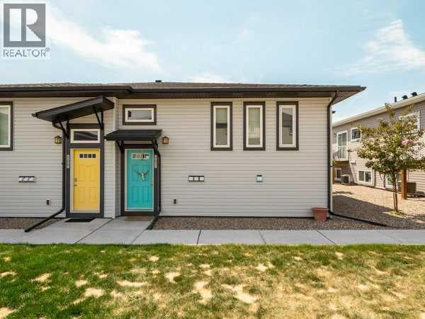 902, 210 Firelight Way W