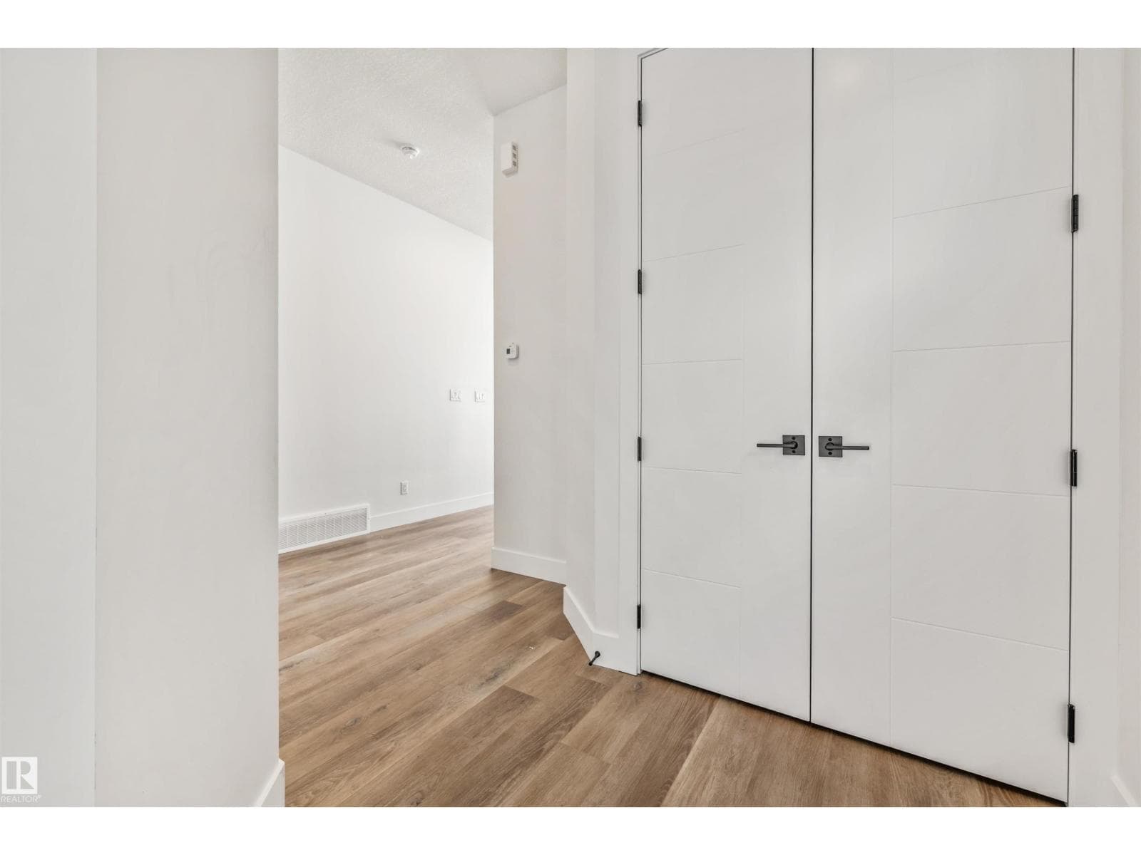 40 Promenade BV — photo 2