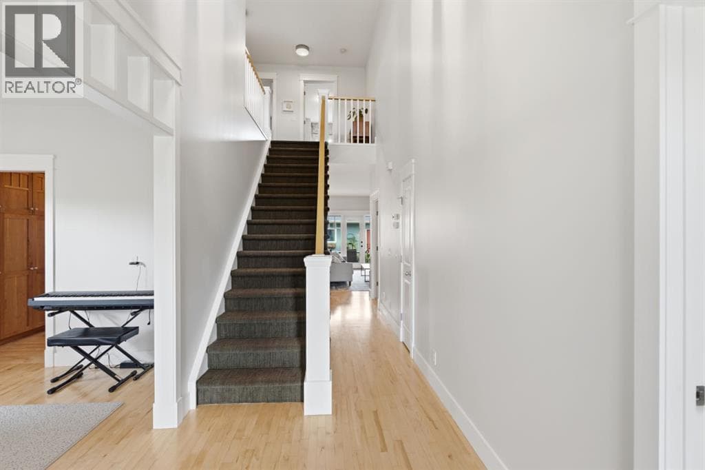 2818 6 Avenue NW — photo 3