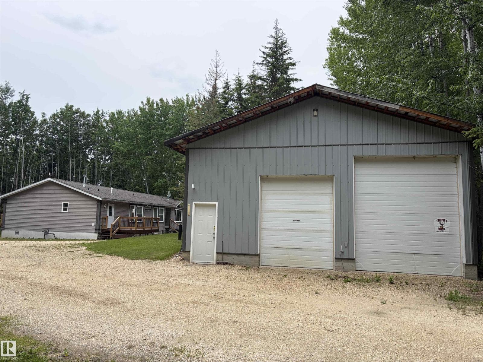 5 Carlson DR — photo 3