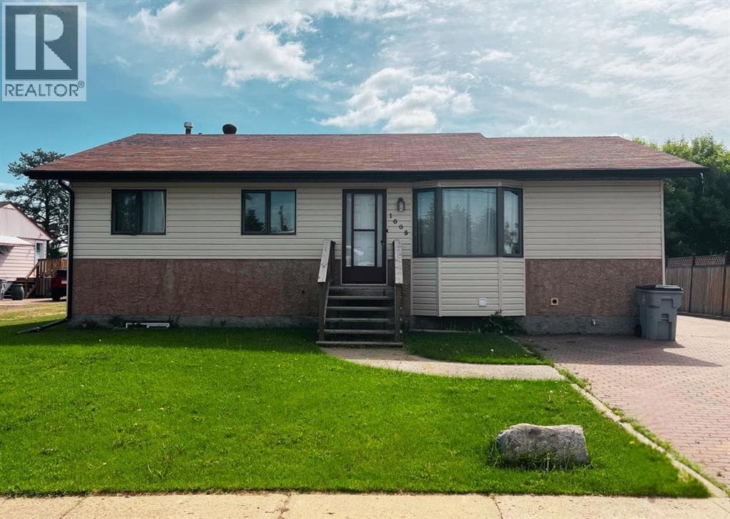 1005 15 Street — photo 2