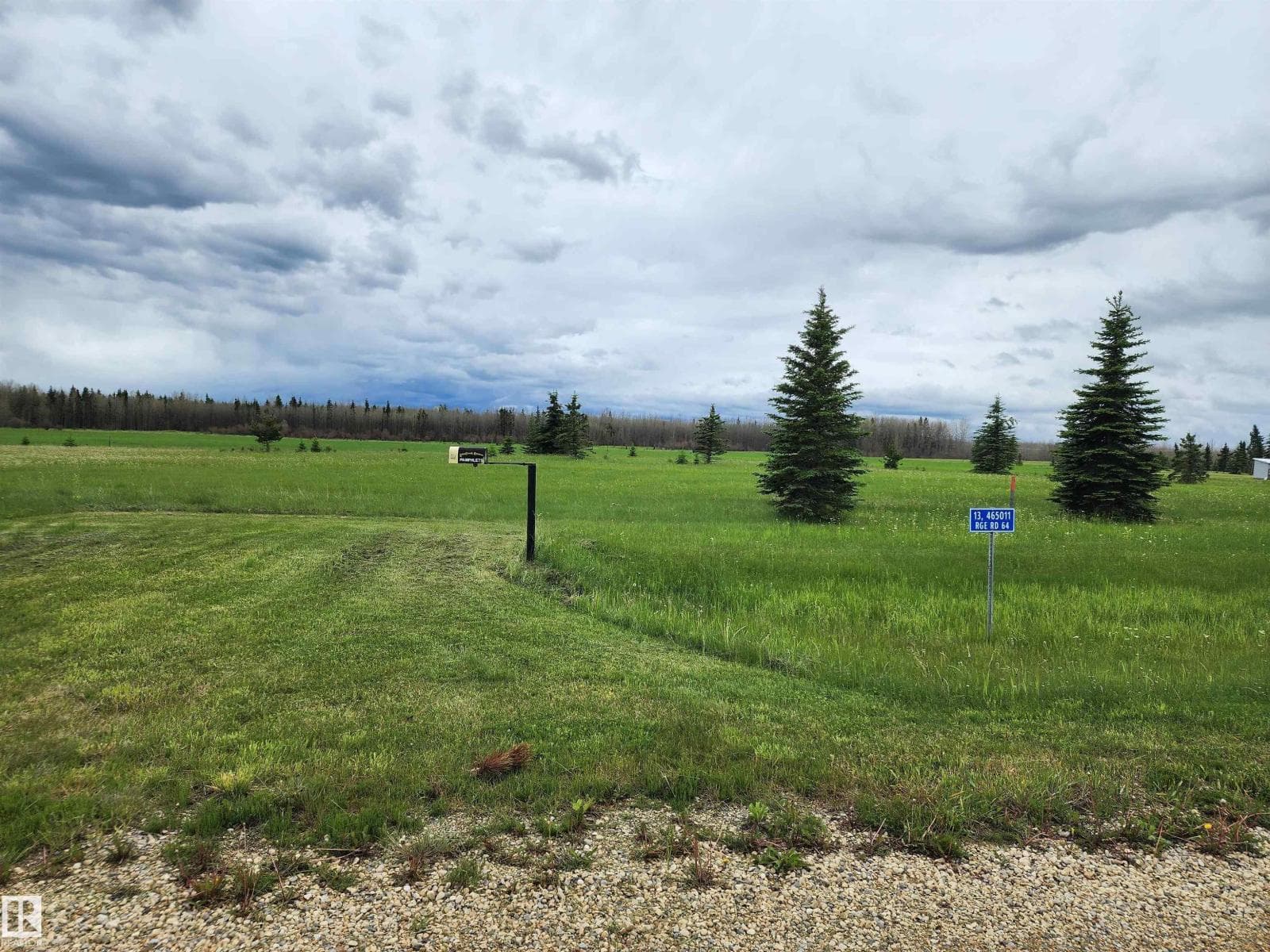 17 465011 Rge Rd 64